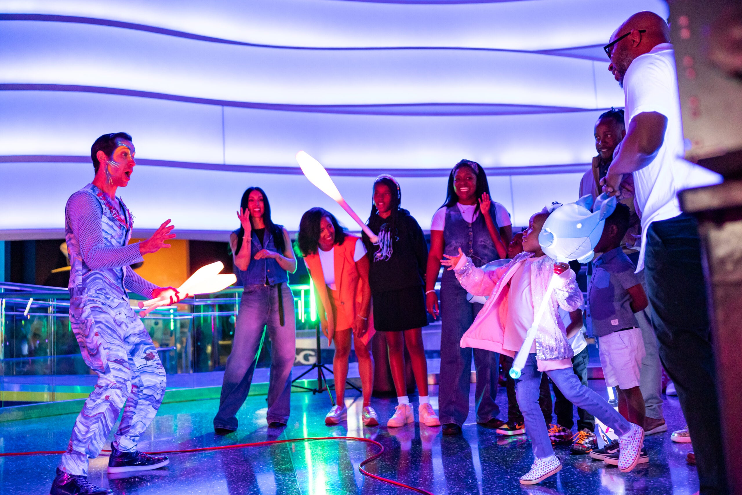 Georgia Aquarium Unveils 'Glow Nights': A Dazzling New Summer Experience 2